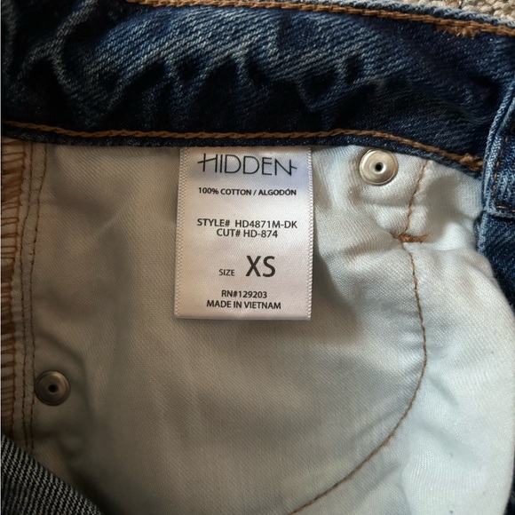 Hidden Jean Shorts - Picture 5 of 5